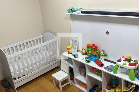 Casa de condomínio à venda com 141m², 4 quartos e 2 vagas Casa de condomínio à venda com 141m², 4 quartos e 2 vagasQuarto 1