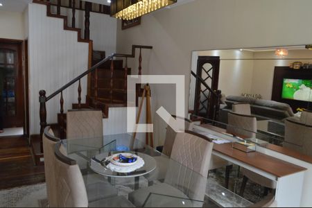 Casa de condomínio à venda com 141m², 4 quartos e 2 vagas Casa de condomínio à venda com 141m², 4 quartos e 2 vagasSala de Jantar