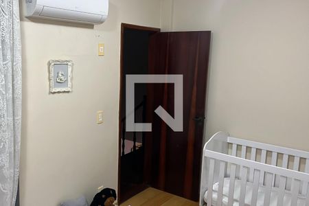 Casa de condomínio à venda com 141m², 4 quartos e 2 vagas Casa de condomínio à venda com 141m², 4 quartos e 2 vagasQuarto 1