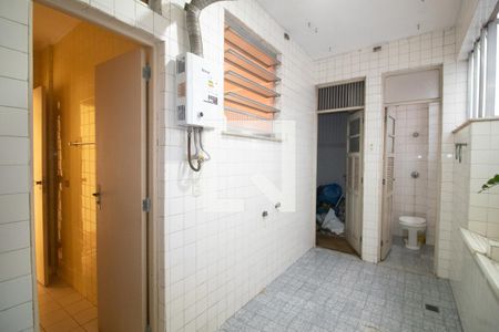 Apartamento à venda com 133m², 3 quartos e 1 vagaÁrea de serviço