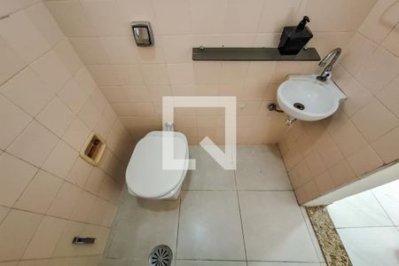 Casa à venda com 200m², 3 quartos e 3 vagasBanheiro 1