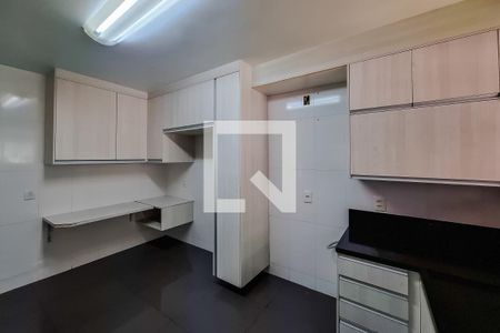 Casa à venda com 200m², 3 quartos e 3 vagasCozinha