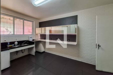 Casa à venda com 200m², 3 quartos e 3 vagasCozinha