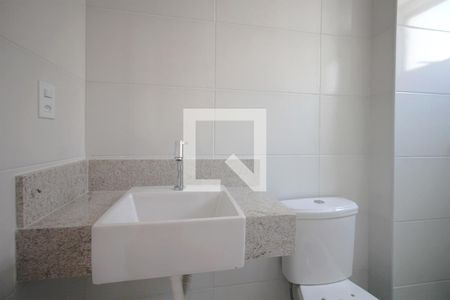 Apartamento à venda com 65m², 2 quartos e 2 vagasBanheiro da Suíte 1