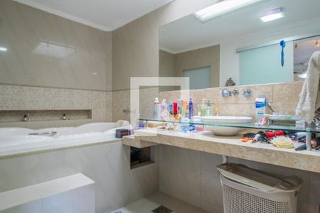 Casa à venda com 179m², 5 quartos e 3 vagas Casa à venda com 179m², 5 quartos e 3 vagasBanheiro da Suíte