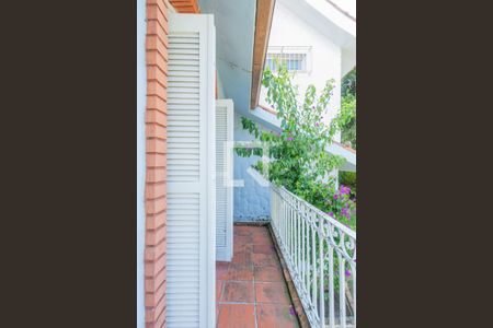 Casa à venda com 179m², 5 quartos e 3 vagas Casa à venda com 179m², 5 quartos e 3 vagasVaranda do Quarto 4