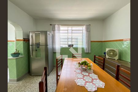 Casa à venda com 226m², 3 quartos e 3 vagasCozinha