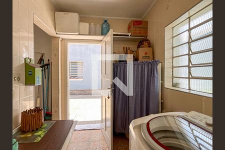 Casa à venda com 226m², 3 quartos e 3 vagasÁrea de Serviço