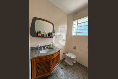 Casa à venda com 226m², 3 quartos e 3 vagasLavabo