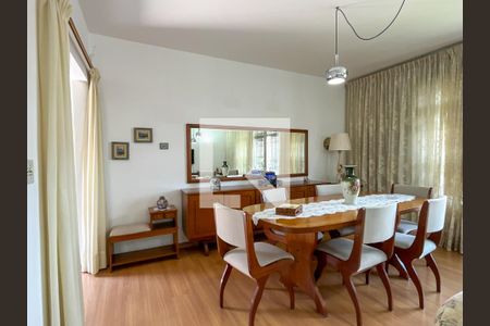 Sala de casa à venda com 3 quartos, 226m² em Vila Pereira Barreto, São Paulo