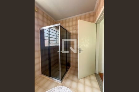 Casa à venda com 226m², 3 quartos e 3 vagasBanheiro