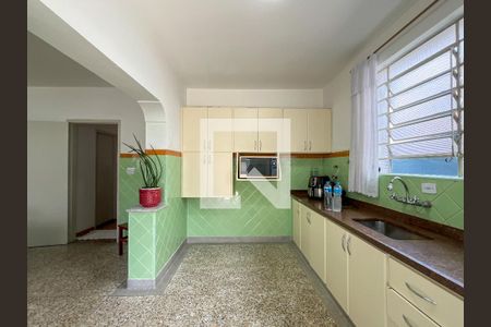 Casa à venda com 226m², 3 quartos e 3 vagasCozinha