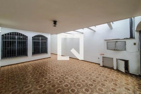 Casa à venda com 150m², 3 quartos e 2 vagas Casa à venda com 150m², 3 quartos e 2 vagasÁrea comum