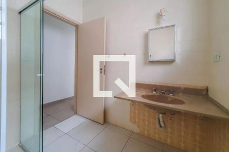 Casa à venda com 150m², 3 quartos e 2 vagas Casa à venda com 150m², 3 quartos e 2 vagasBanheiro