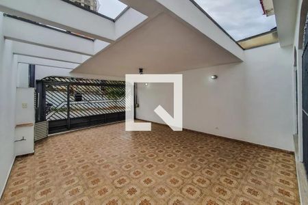 Casa à venda com 150m², 3 quartos e 2 vagas Casa à venda com 150m², 3 quartos e 2 vagasÁrea comum