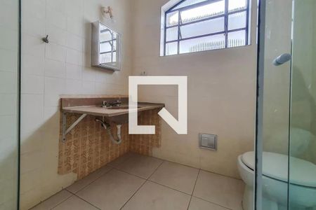 Casa à venda com 150m², 3 quartos e 2 vagas Casa à venda com 150m², 3 quartos e 2 vagasBanheiro