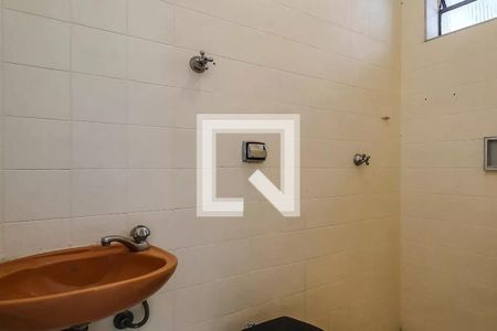 Casa à venda com 150m², 3 quartos e 2 vagas Casa à venda com 150m², 3 quartos e 2 vagasBanheiro de serviço