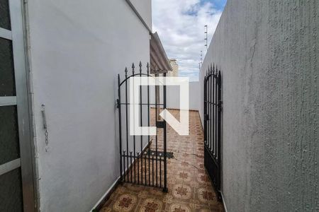 Casa à venda com 150m², 3 quartos e 2 vagas Casa à venda com 150m², 3 quartos e 2 vagasÁrea comum