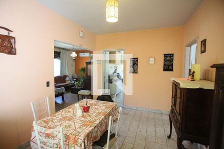 Casa à venda com 300m², 4 quartos e 3 vagasCopa