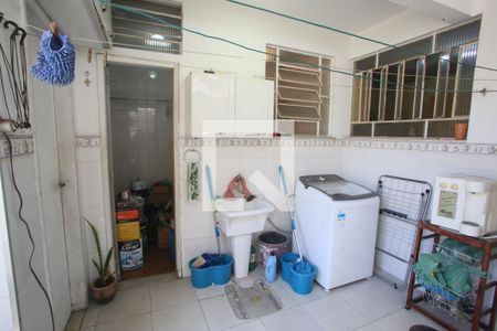 Casa à venda com 300m², 4 quartos e 3 vagasÁrea de Serviço