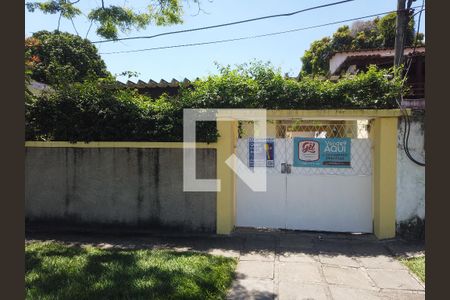 Casa à venda com 300m², 4 quartos e 3 vagasFachada