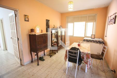 Casa à venda com 300m², 4 quartos e 3 vagasCopa