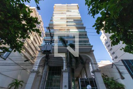 Apartamento à venda com 82m², 2 quartos e 2 vagas Apartamento à venda com 82m², 2 quartos e 2 vagasFachada