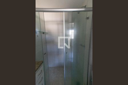 Apartamento à venda com 82m², 2 quartos e 2 vagas Apartamento à venda com 82m², 2 quartos e 2 vagasBanheiro da Suíte