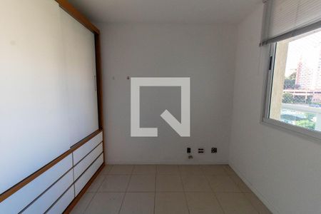 Apartamento à venda com 82m², 2 quartos e 2 vagas Apartamento à venda com 82m², 2 quartos e 2 vagasQuarto