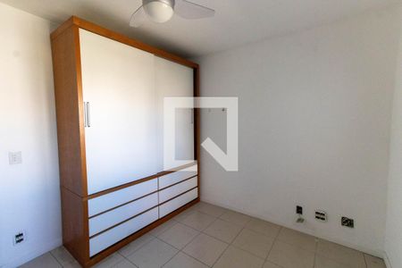 Apartamento à venda com 82m², 2 quartos e 2 vagas Apartamento à venda com 82m², 2 quartos e 2 vagasQuarto