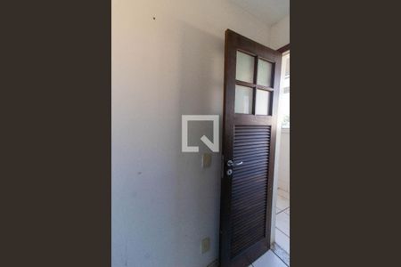 Apartamento à venda com 82m², 2 quartos e 2 vagas Apartamento à venda com 82m², 2 quartos e 2 vagasQuarto de Serviço