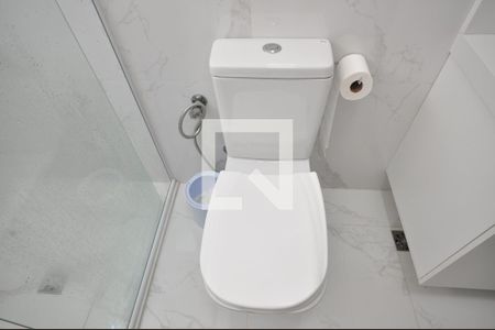 Casa à venda com 240m², 4 quartos e 3 vagasBanheiro da Suíte 2