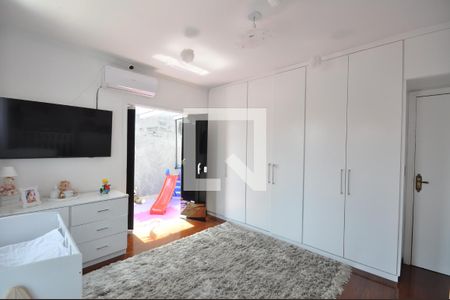 Casa à venda com 240m², 4 quartos e 3 vagasQuarto 4