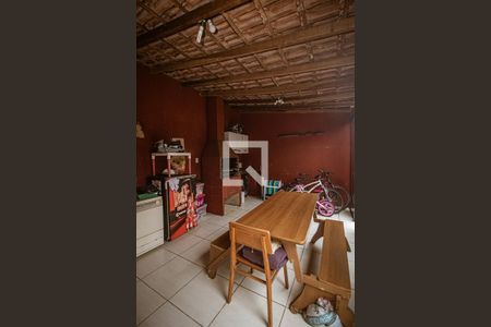 Casa à venda com 58m², 2 quartos e 2 vagas Casa à venda com 58m², 2 quartos e 2 vagasÁrea comum - Churrasqueira