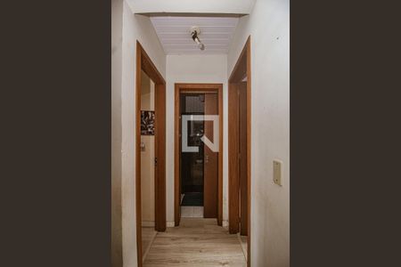 Corredor de casa à venda com 2 quartos, 58m² em Hípica, Porto Alegre
