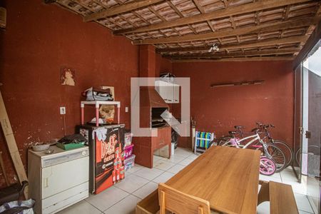 Casa à venda com 58m², 2 quartos e 2 vagas Casa à venda com 58m², 2 quartos e 2 vagasÁrea comum - Churrasqueira