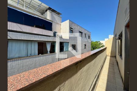 Apartamento à venda com 143m², 2 quartos e 3 vagasÁrea externa