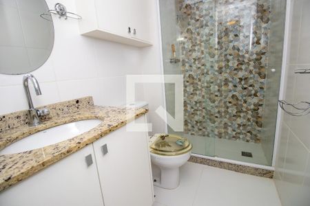 Apartamento à venda com 67m², 2 quartos e 1 vagaBanheiro Social