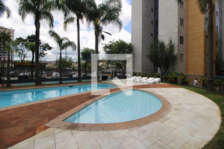 Apartamento para alugar com 56m², 3 quartos e 1 vagaÁrea Comum - Piscina