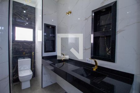 Casa de condomínio para alugar com 200m², 3 quartos e 4 vagasBanheiro da Suíte