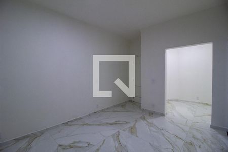 Casa de condomínio para alugar com 200m², 3 quartos e 4 vagasSuíte