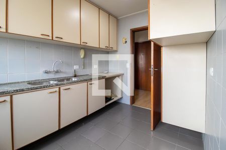 Apartamento para alugar com 90m², 3 quartos e 1 vaga Apartamento para alugar com 90m², 3 quartos e 1 vagaCozinha - Armários