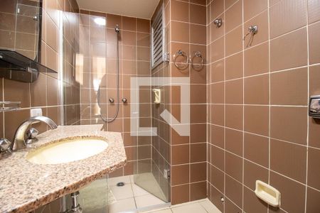 Apartamento para alugar com 90m², 3 quartos e 1 vaga Apartamento para alugar com 90m², 3 quartos e 1 vagaBanheiro da Suíte