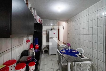 Casa à venda com 184m², 5 quartos e sem vaga Casa à venda com 184m², 5 quartos e sem vagaCasa 3 - Cozinha