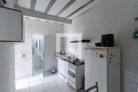 Casa à venda com 184m², 5 quartos e sem vaga Casa à venda com 184m², 5 quartos e sem vagaCasa 2 - Cozinha