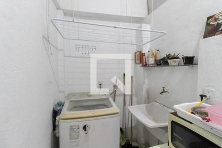 Casa à venda com 184m², 5 quartos e sem vaga Casa à venda com 184m², 5 quartos e sem vagaCasa 1 - Cozinha e Área de Serviço