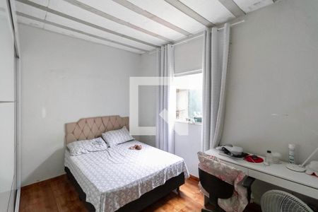 Casa à venda com 184m², 5 quartos e sem vaga Casa à venda com 184m², 5 quartos e sem vagaCasa 2 - Quarto