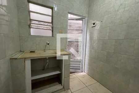 Cozinha de casa para alugar com 1 quarto, 40m² em Jardim Vinte E Cinco de Agosto, Duque de Caxias