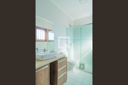 Casa à venda com 180m², 3 quartos e 8 vagasBanheiro Social