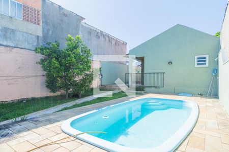 Casa à venda com 180m², 3 quartos e 8 vagasPiscina